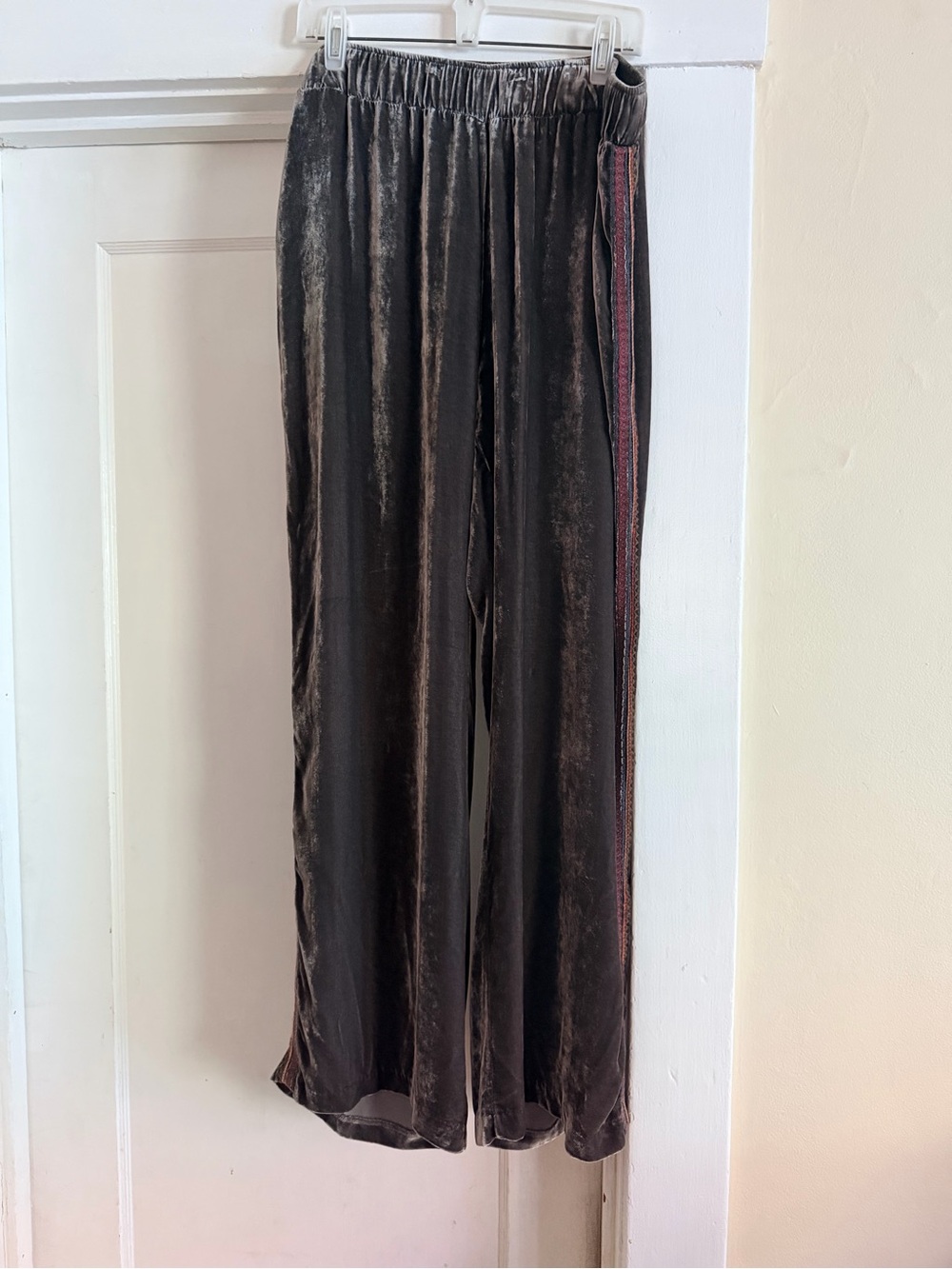 Women's Velvet Wide-Leg Pants with Side Stripe - Brown